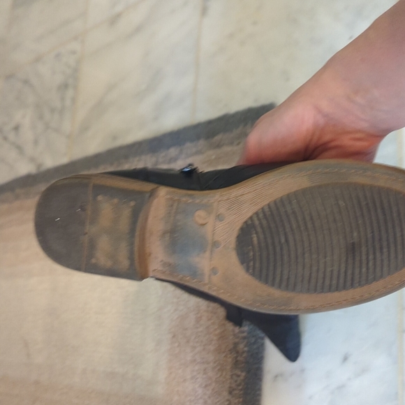 Boots - Picture 3 of 3